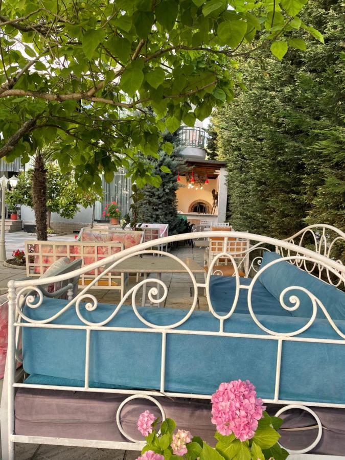 Sanremo Hotel Restorant Shkallnur Exterior photo