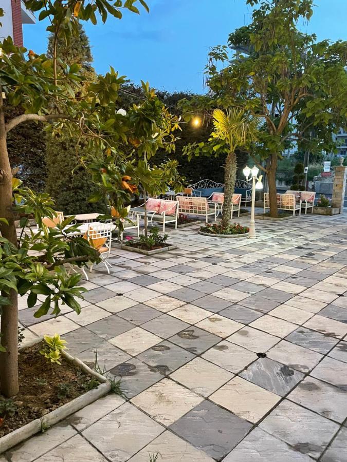 Sanremo Hotel Restorant Shkallnur Exterior photo