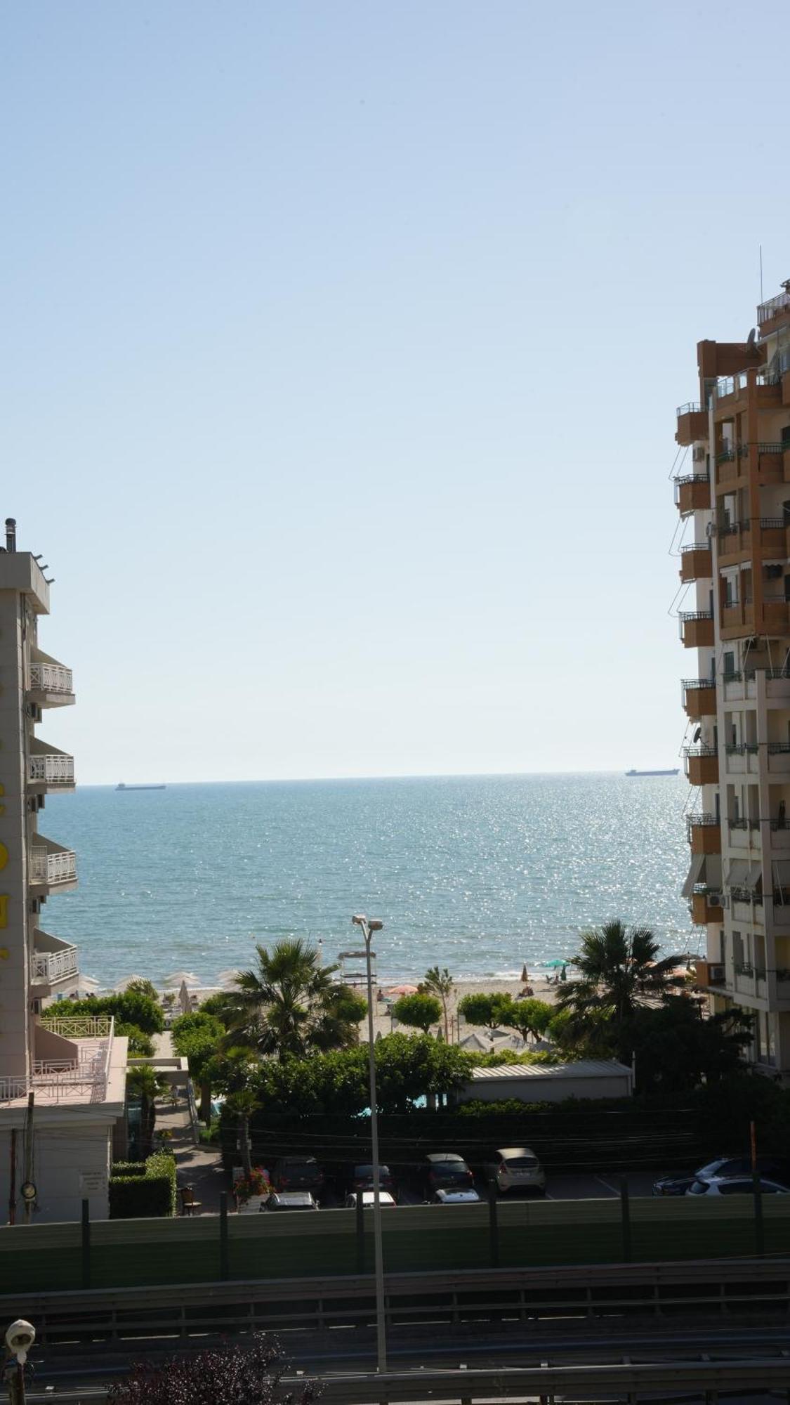 Sanremo Hotel Restorant Shkallnur Exterior photo